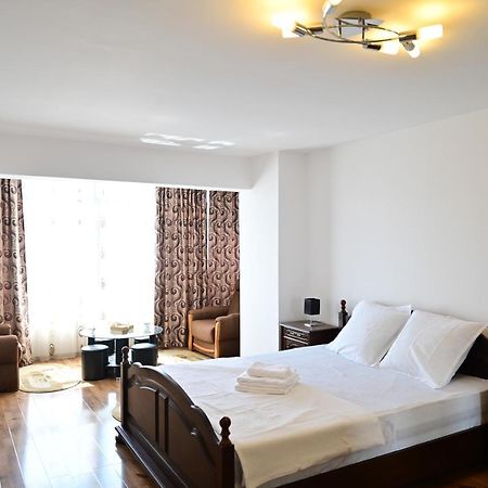 Vacation Apartment With Free Parking Sibiu Eksteriør bilde