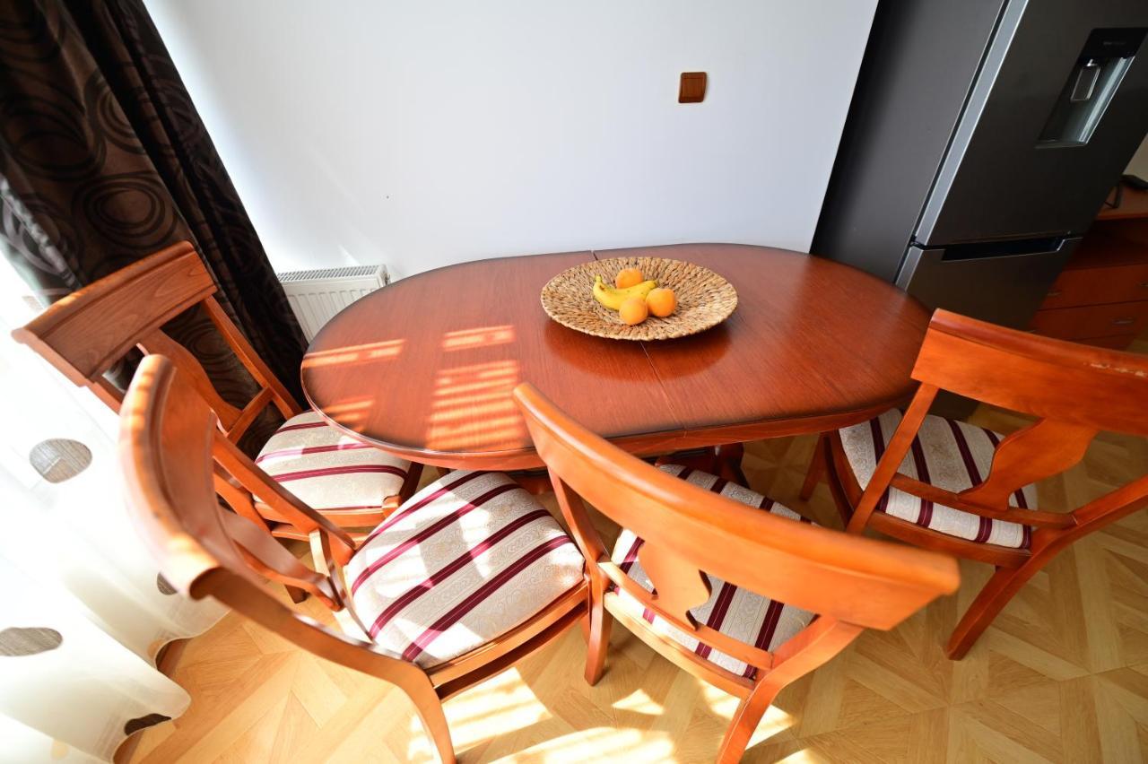 Vacation Apartment With Free Parking Sibiu Eksteriør bilde