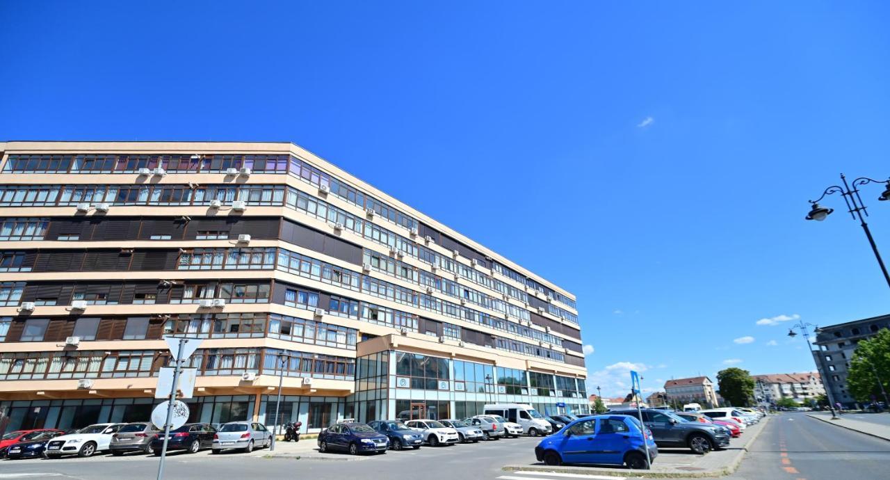 Vacation Apartment With Free Parking Sibiu Eksteriør bilde