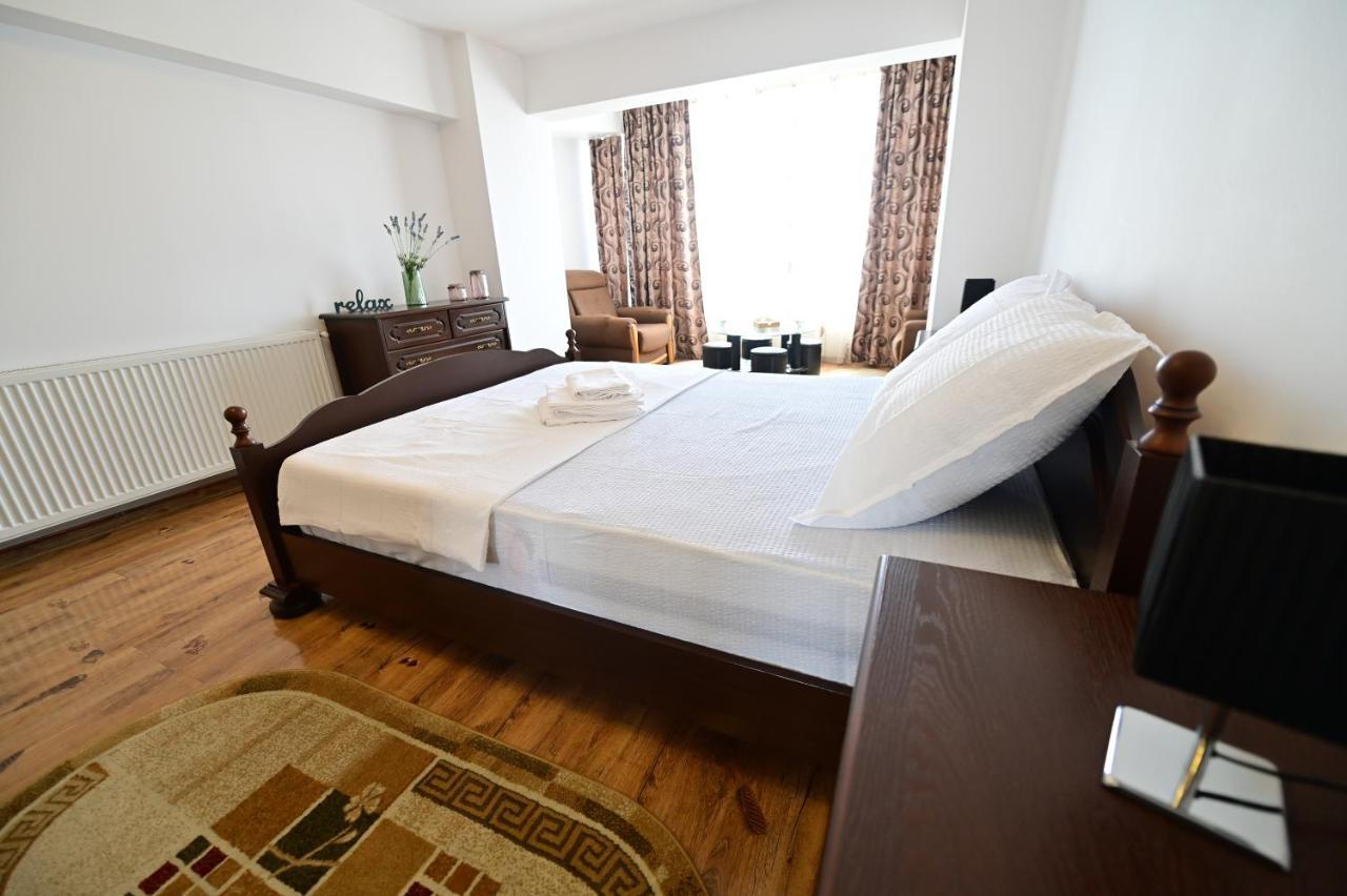 Vacation Apartment With Free Parking Sibiu Eksteriør bilde